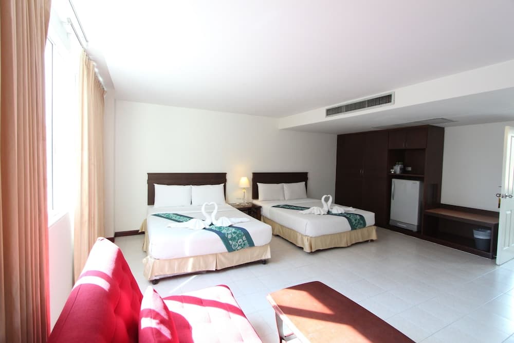 Crown Beach Hotel Pattaya