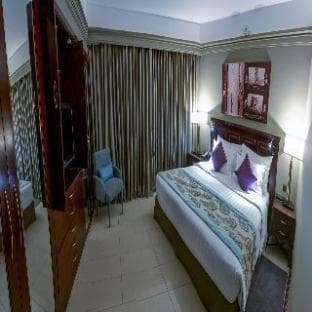 Somewhere Hotel Apartment