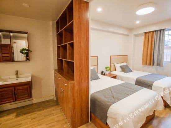 Dongmen Apartment (Guangzhou Pazhou University of Finance and Economics)