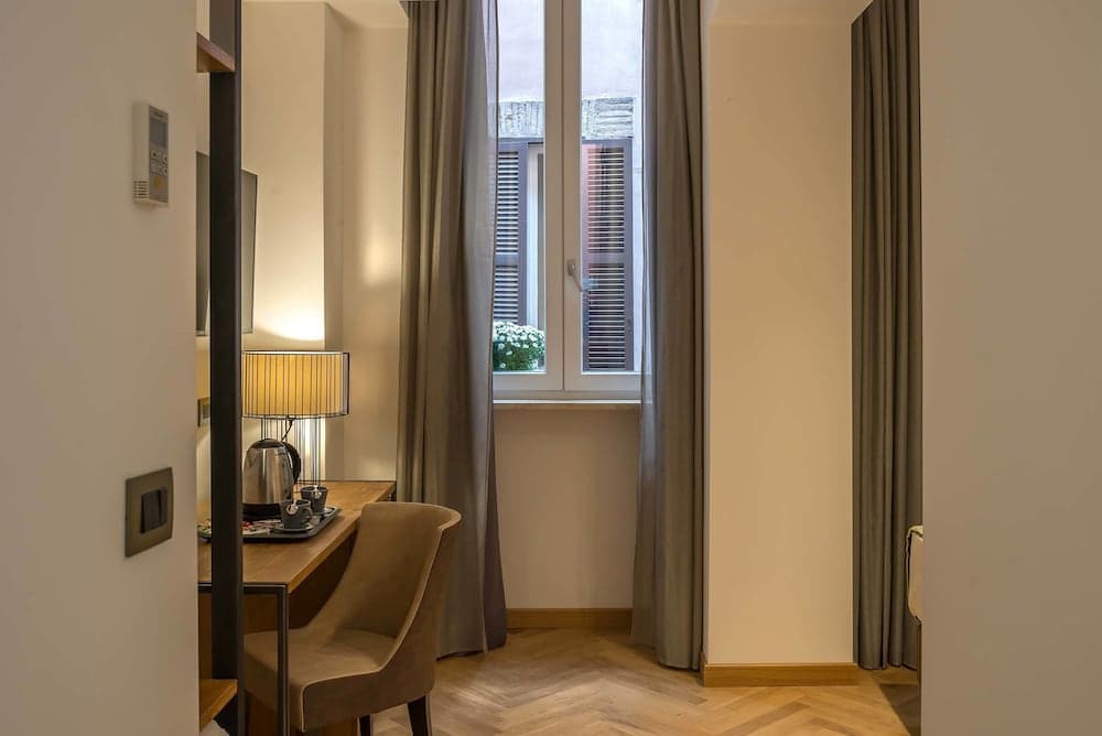 Navona Essence Hotel