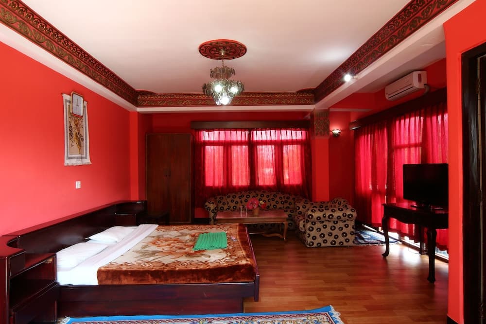 Hotel Mustang Holiday