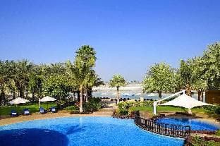 Sheraton Abu Dhabi Hotel & Resort