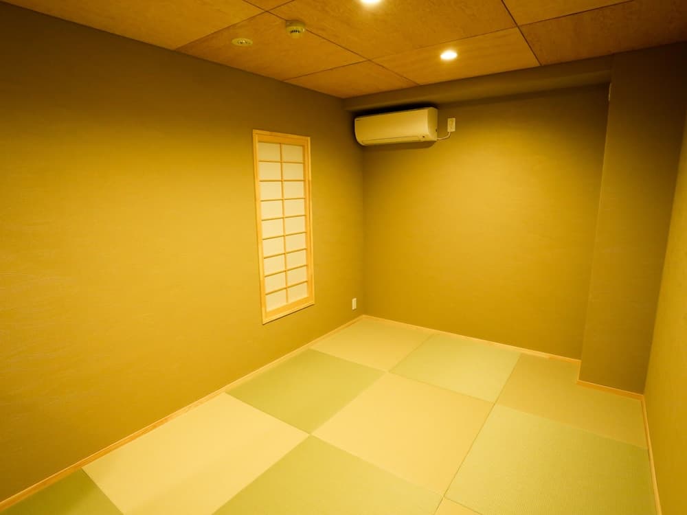 Fuku Hostel Namba