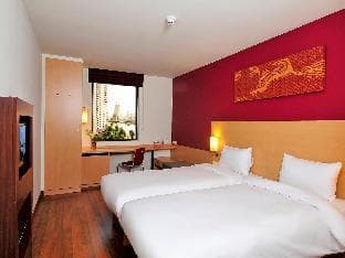 Ibis Bangkok Riverside