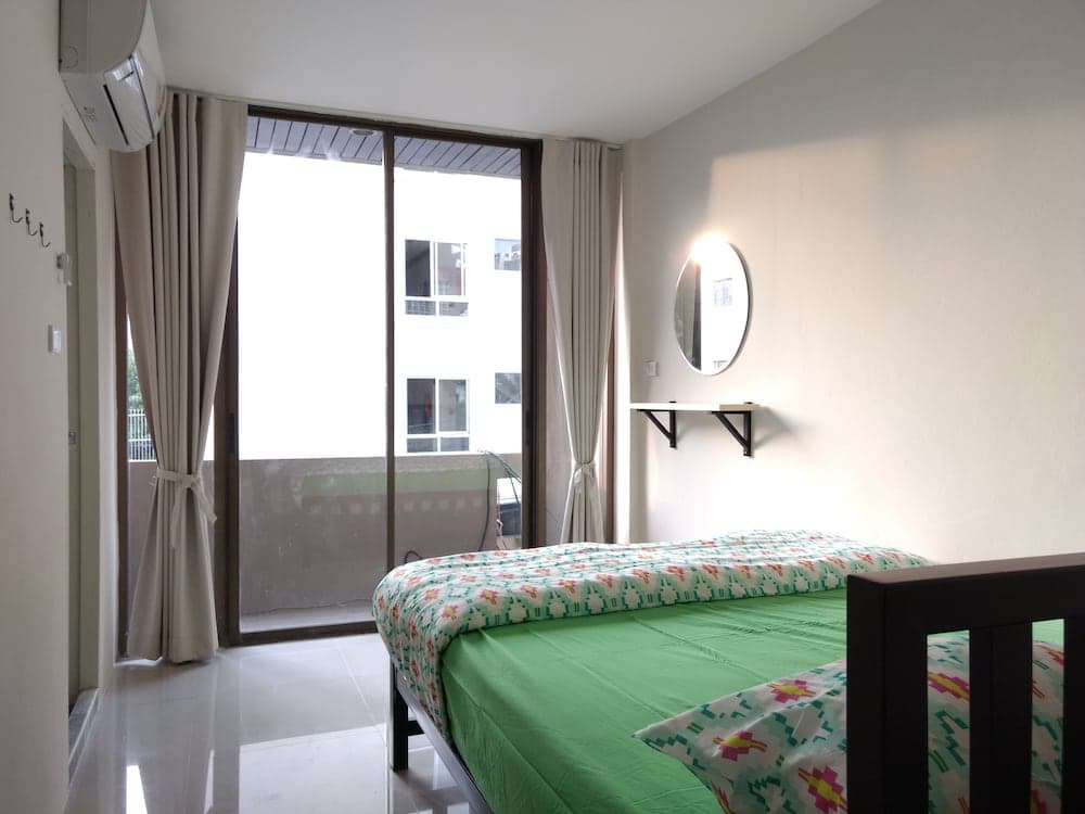 Rama9 Kamin Bird Hostel