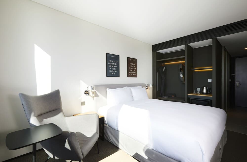 Glad Hotel Mapo