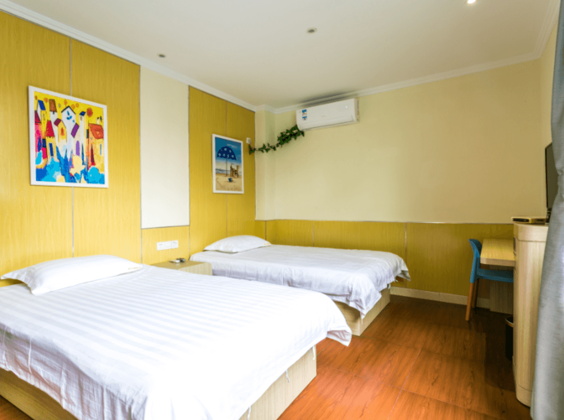 100 Inn Liangpin Hotel (Shanghai Railway Station Zhongshan North Road Subway Station)