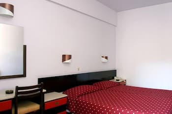 Iniohos Hotel