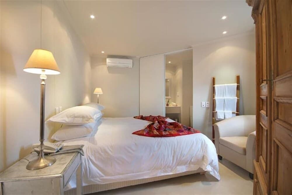 Rouge on Rose Boutique Hotel