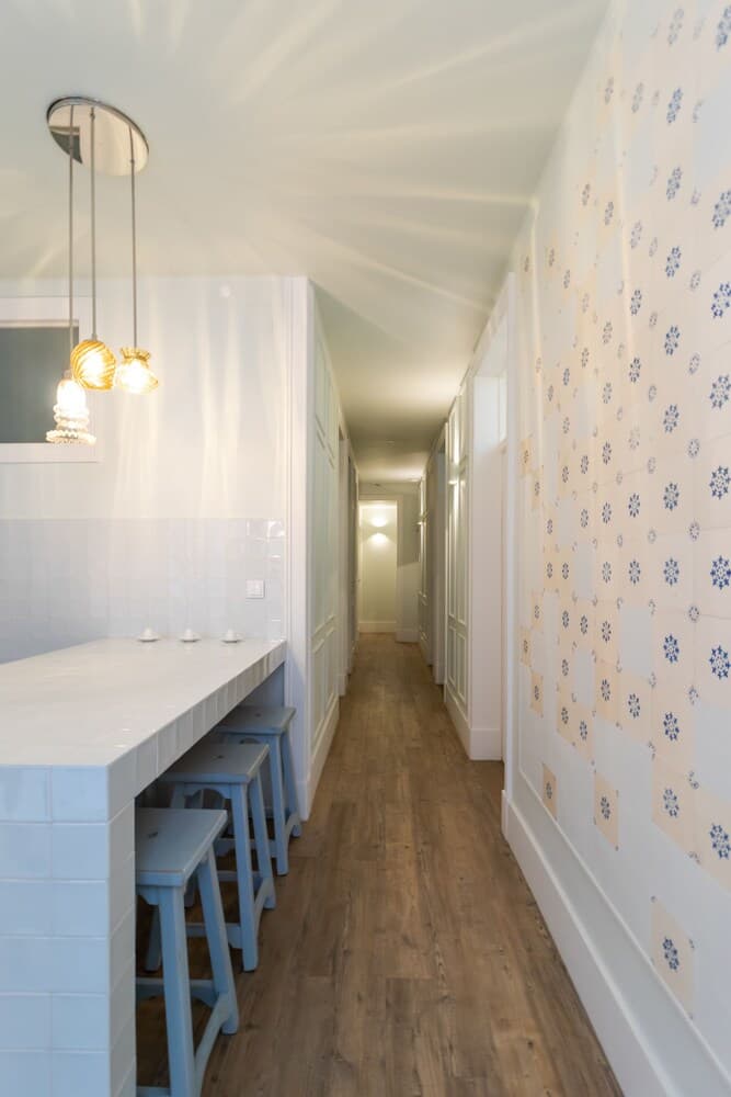 1898 Home & Suites
