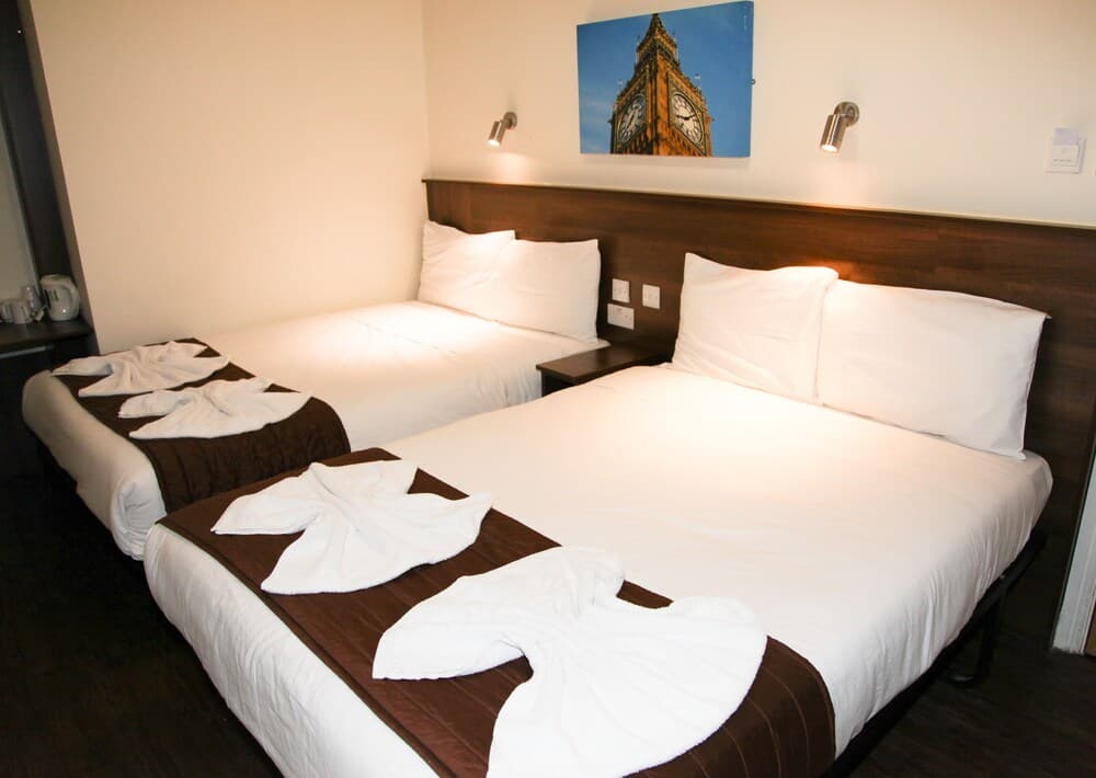 Ascot Hyde Park Hotel