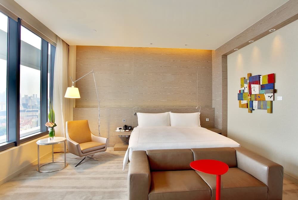 One Farrer Hotel
