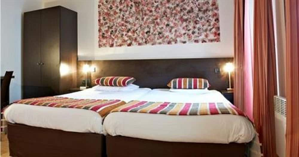 New Hotel Lafayette