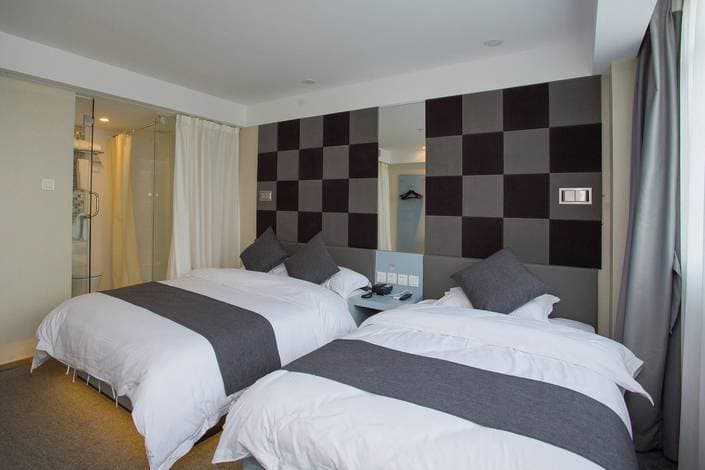Z Hotel (Shanghai Guangdong Road The Bund)