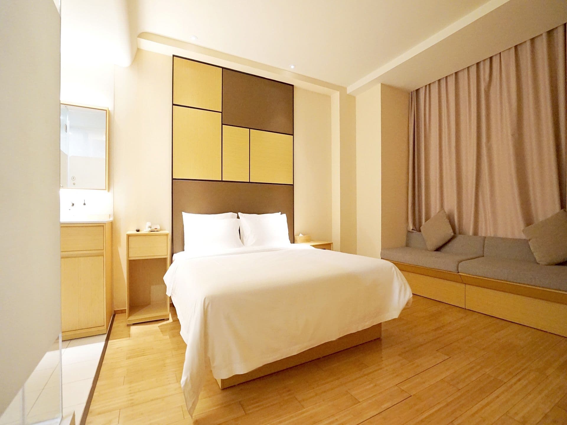JI Hotel Shanghai Lujiazui