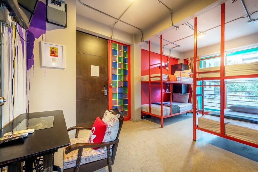 Silom Art Hostel