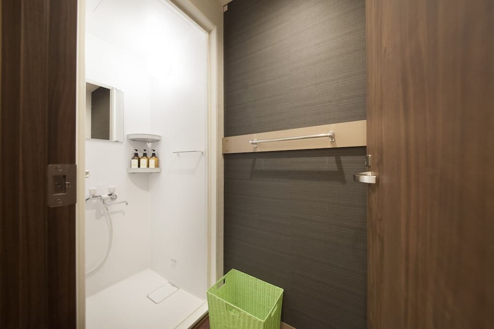Centurion Ladies Hostel Ueno Park (Female Only)