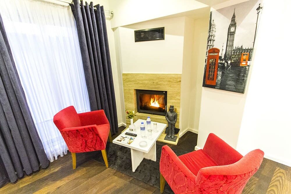 Nish İstanbul Suites & Hotel