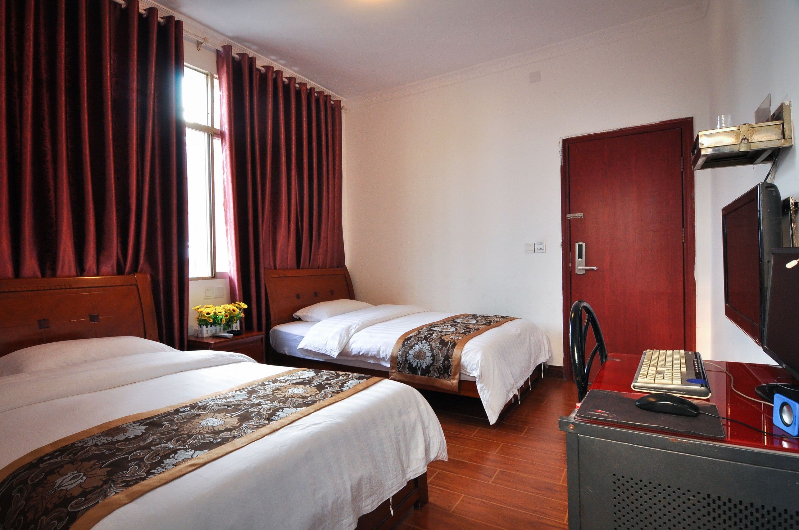 Zhangjiajie Qili Hotel