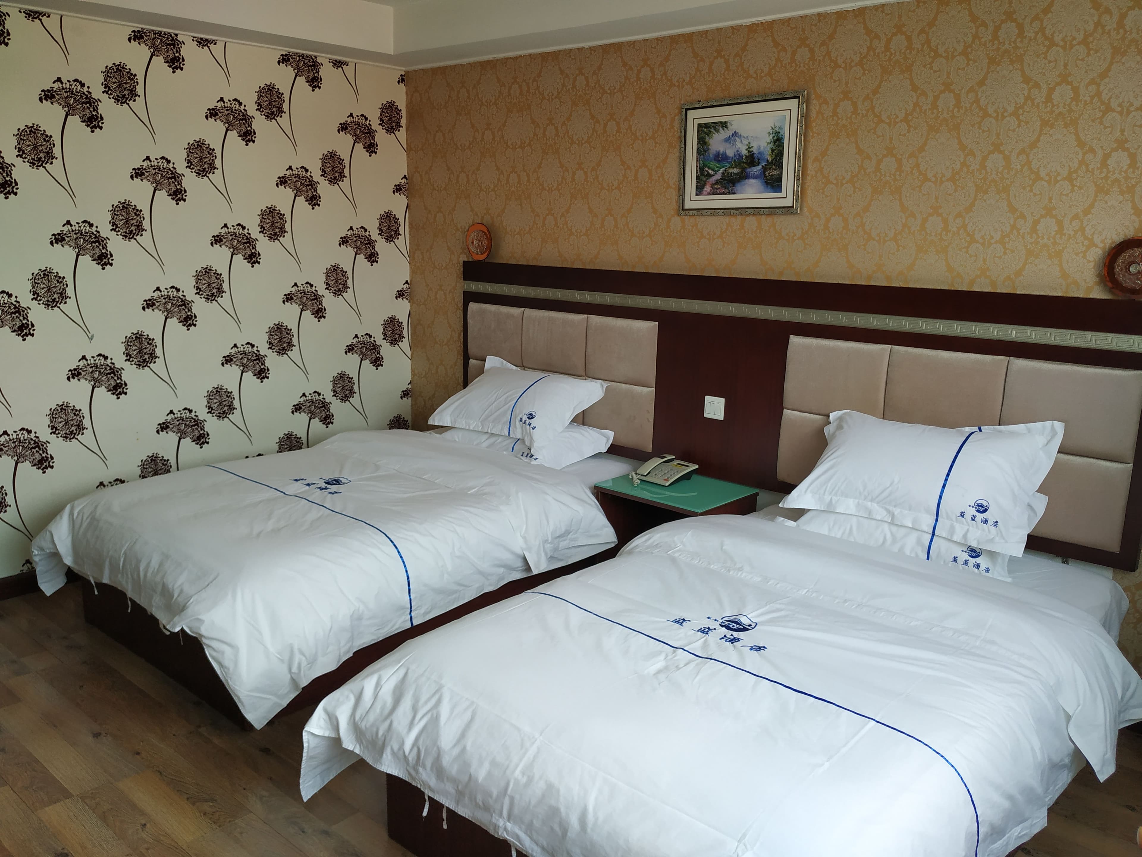 Lanlan Hotel