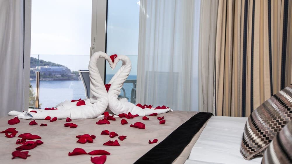 Royal Ariston Hotel