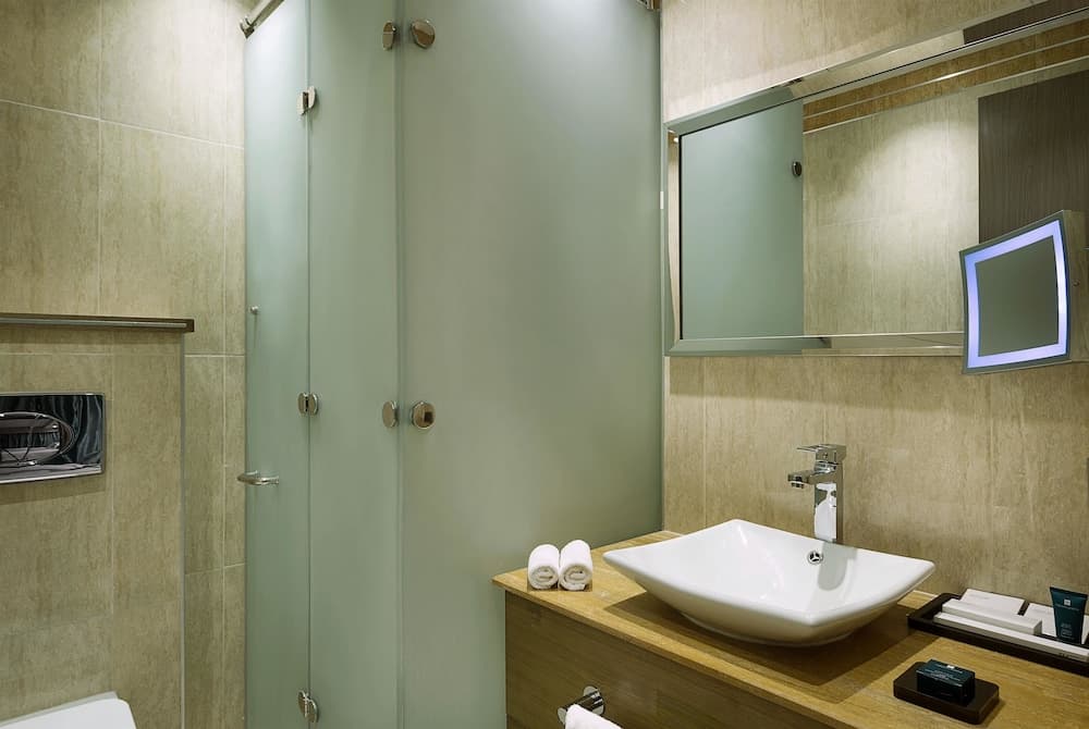 Wyndham Doha West Bay