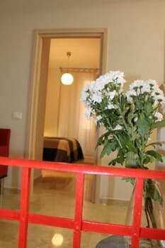 Roma Art Rooms