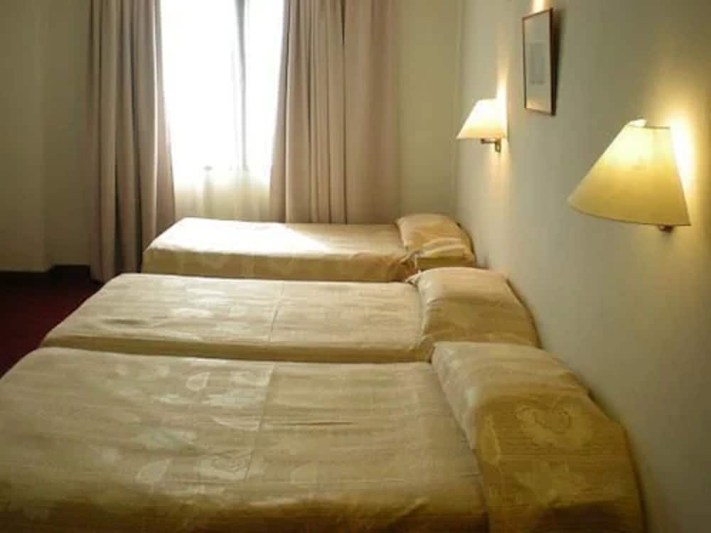 Bintang Warisan Hotel