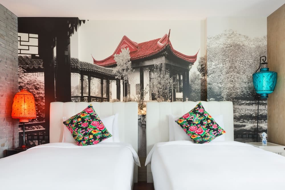 Hotel Indigo Shanghai on The Bund