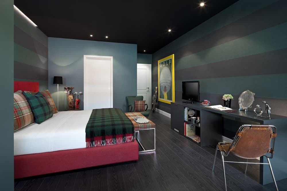 Aethos Milan
