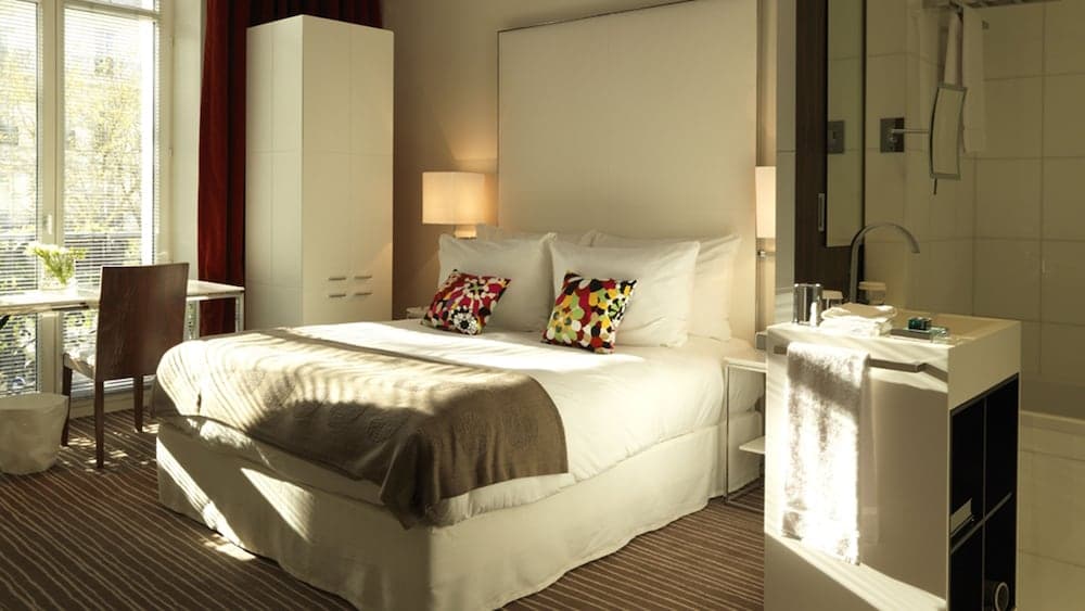 InterContinental Paris Champs Elysées Etoile, an IHG Hotel