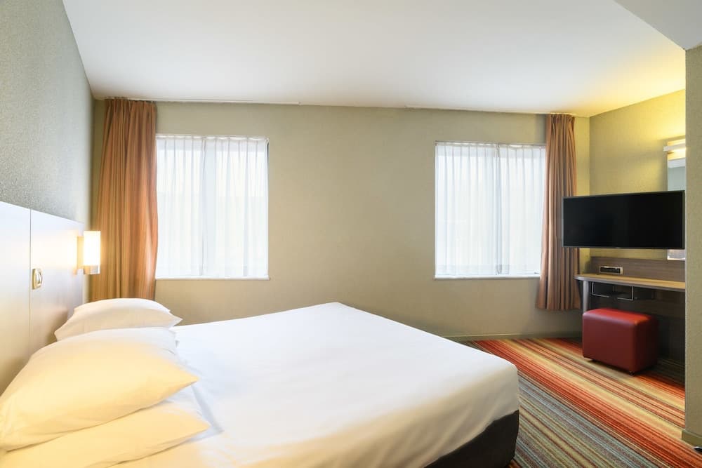 Alma Grand Place Hotel