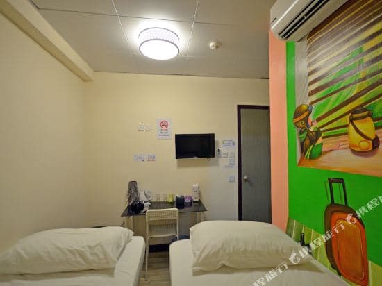 Alohas Hostel