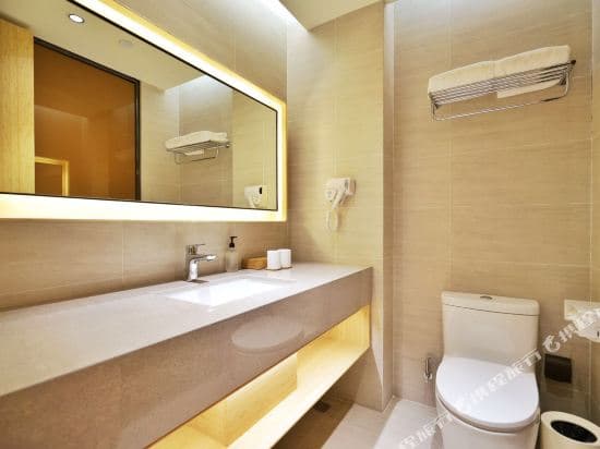 Ji Hotel (Shanghai World Expo Yanggao South Road)