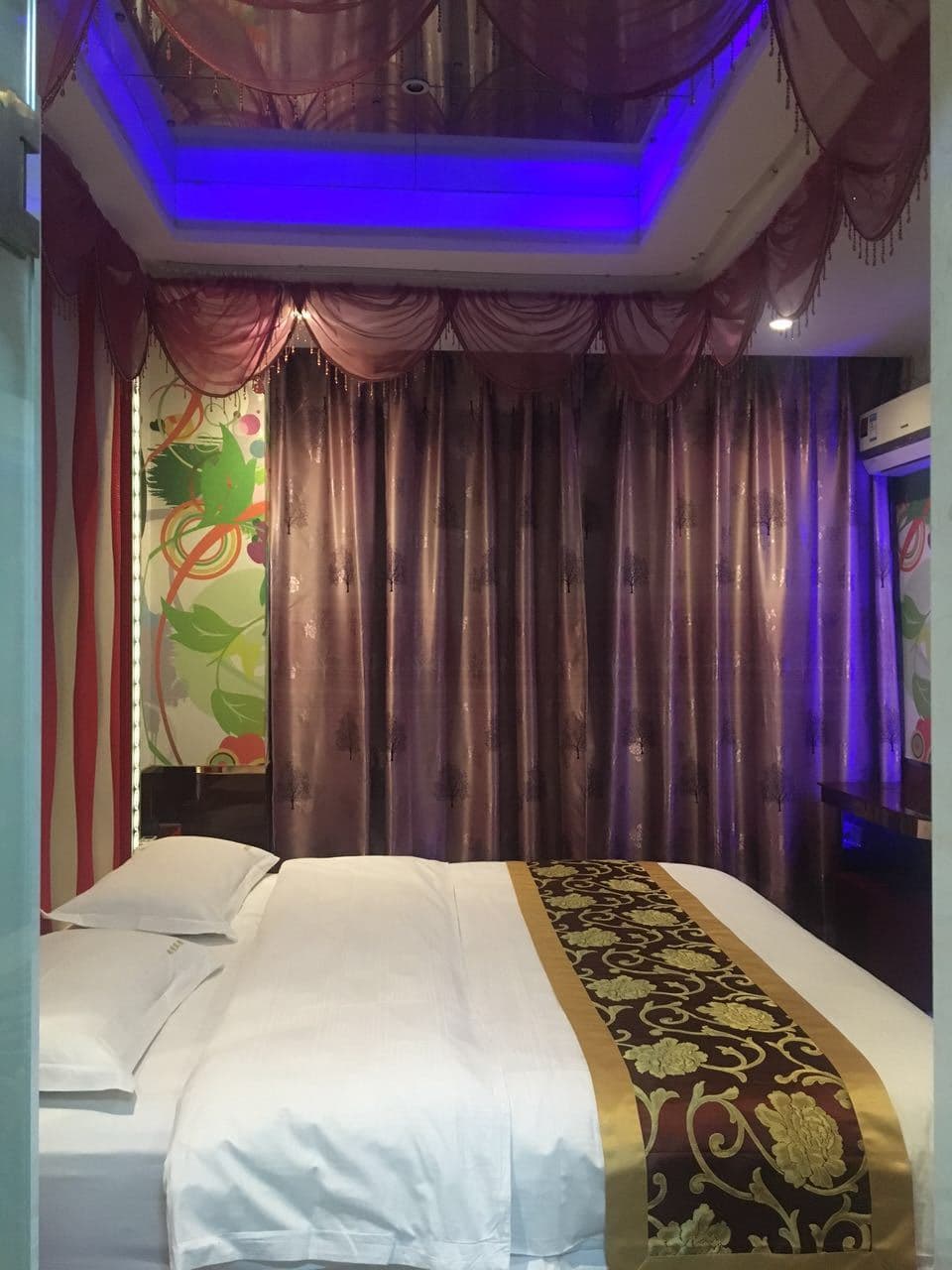 Zhuming Fashion Hotel