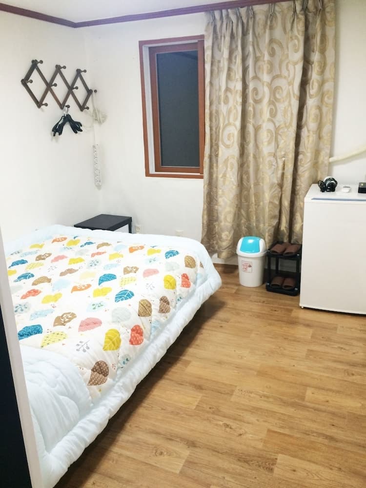 Seoul Tower Family Guesthouse