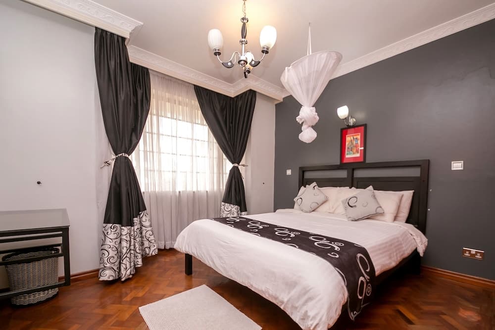 Meltonia Luxury Suites