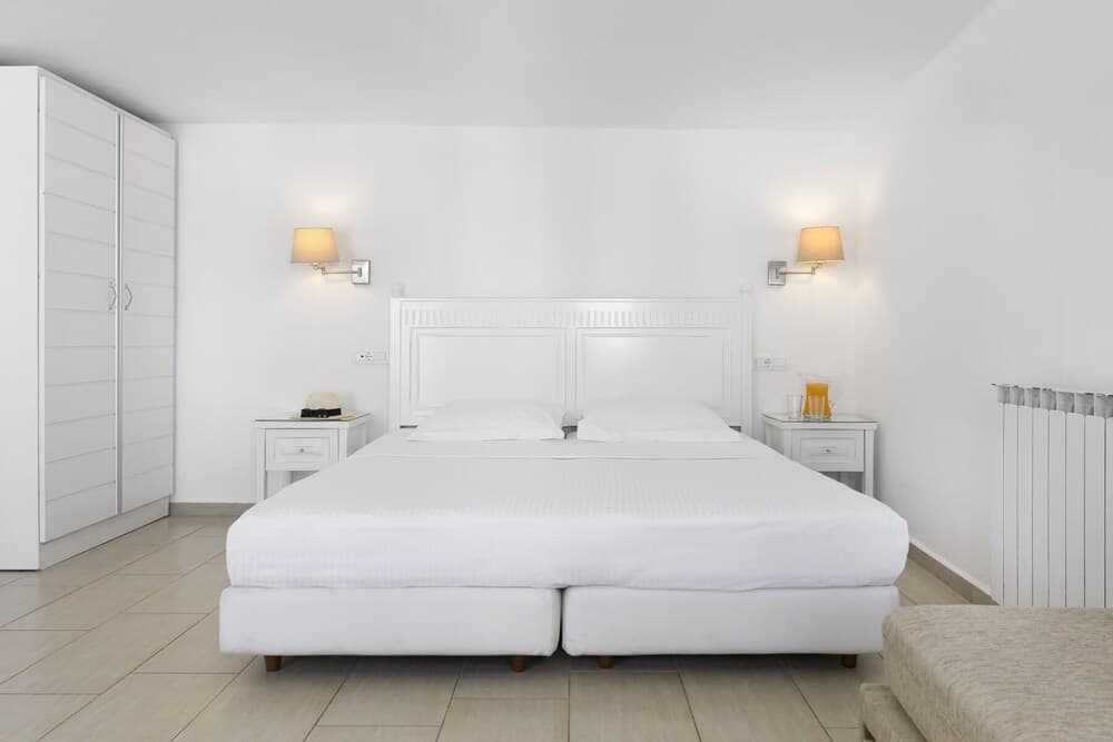 Carbonaki Hotel