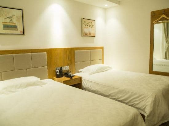 Baoquan Boutique Hotel (Shanghai People's Square Center)