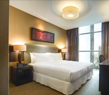 Urbana Sathorn, Bangkok