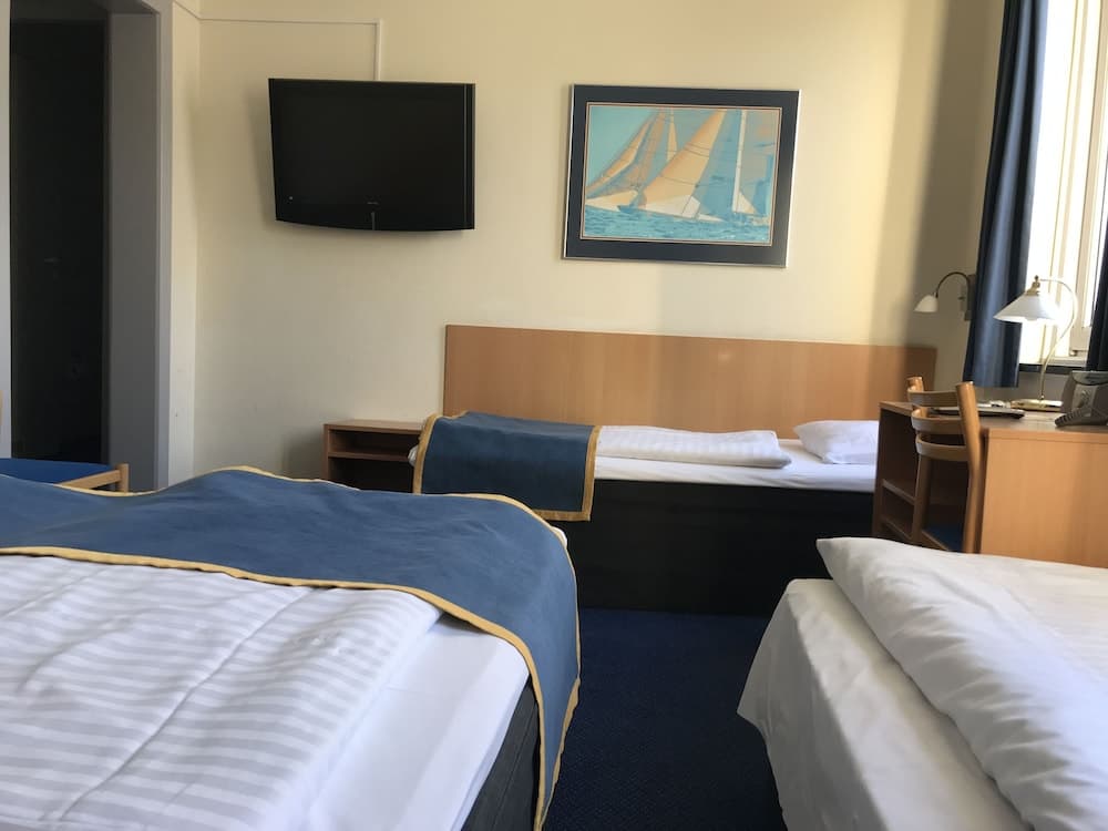 Hotel Maritime
