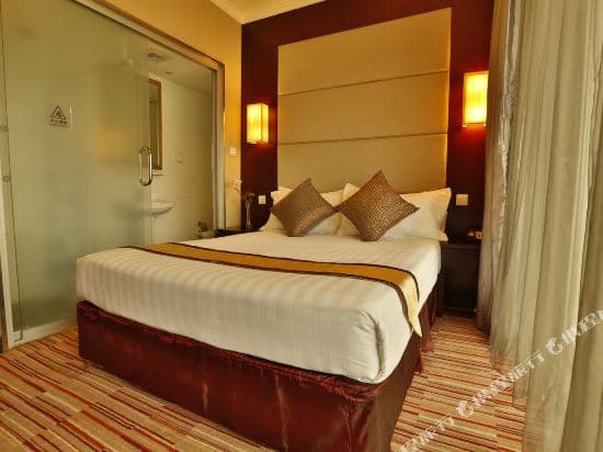 Rayfont Shanghai Nanpu Hotel