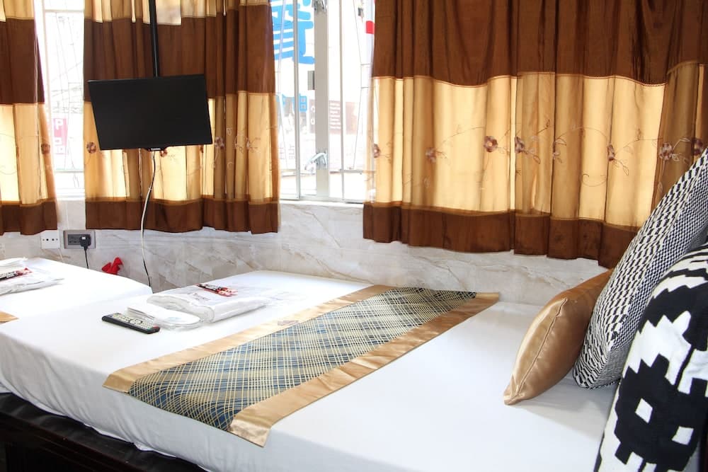 Temple Street Hostel