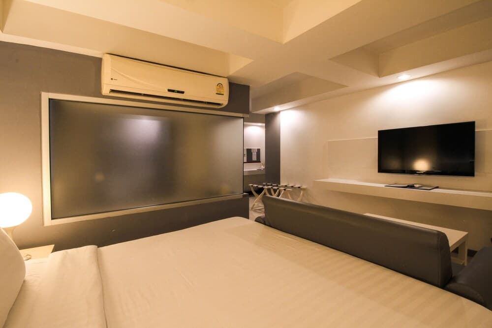 Myhotel Cmyk@Ratchada