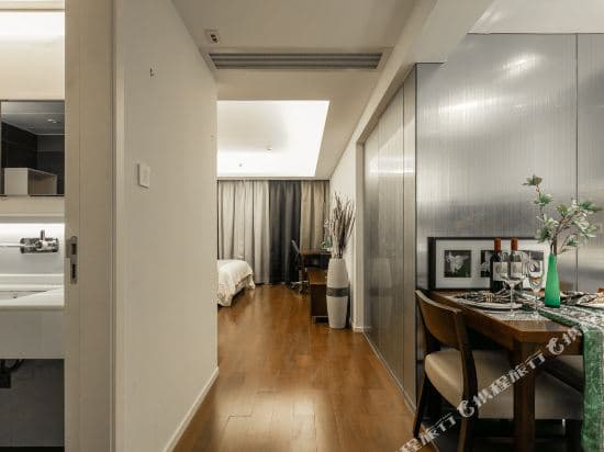 Yuju Serviced Apartment (Shanghai Railway Station)