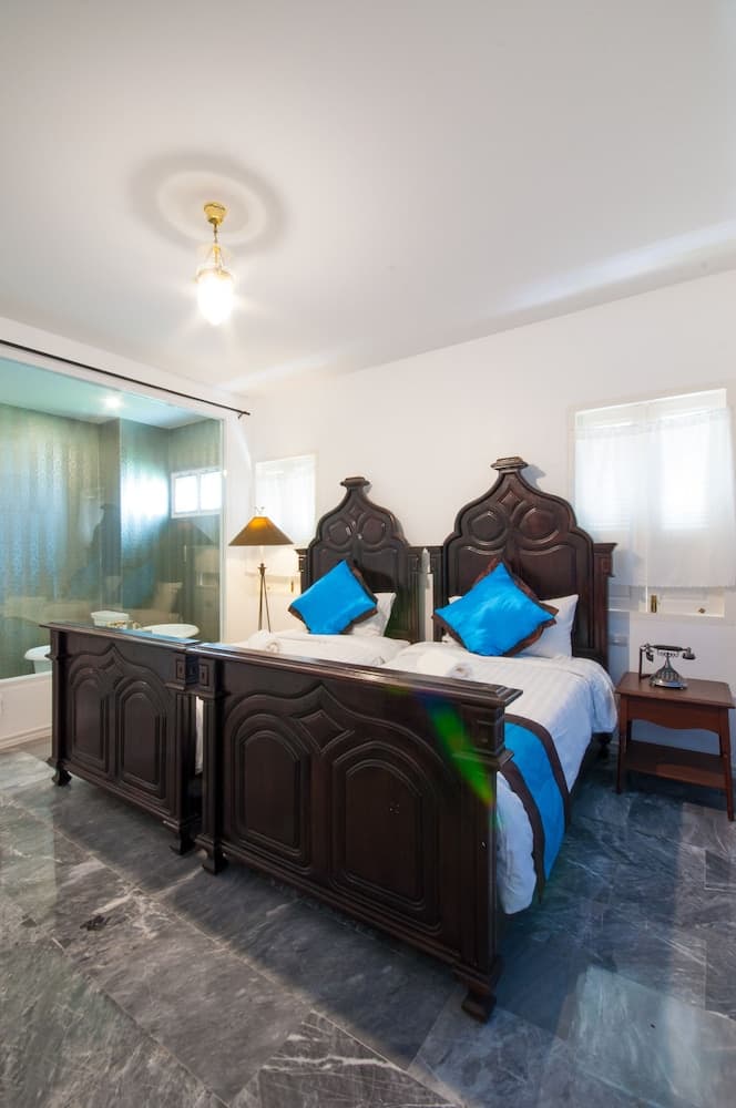 Dharasom Colonial House