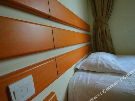 Songhua Business Hotel