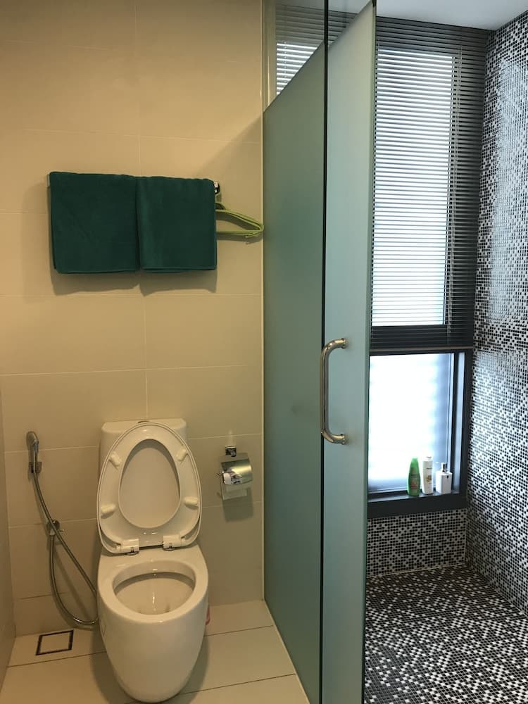 Vogue Suites One