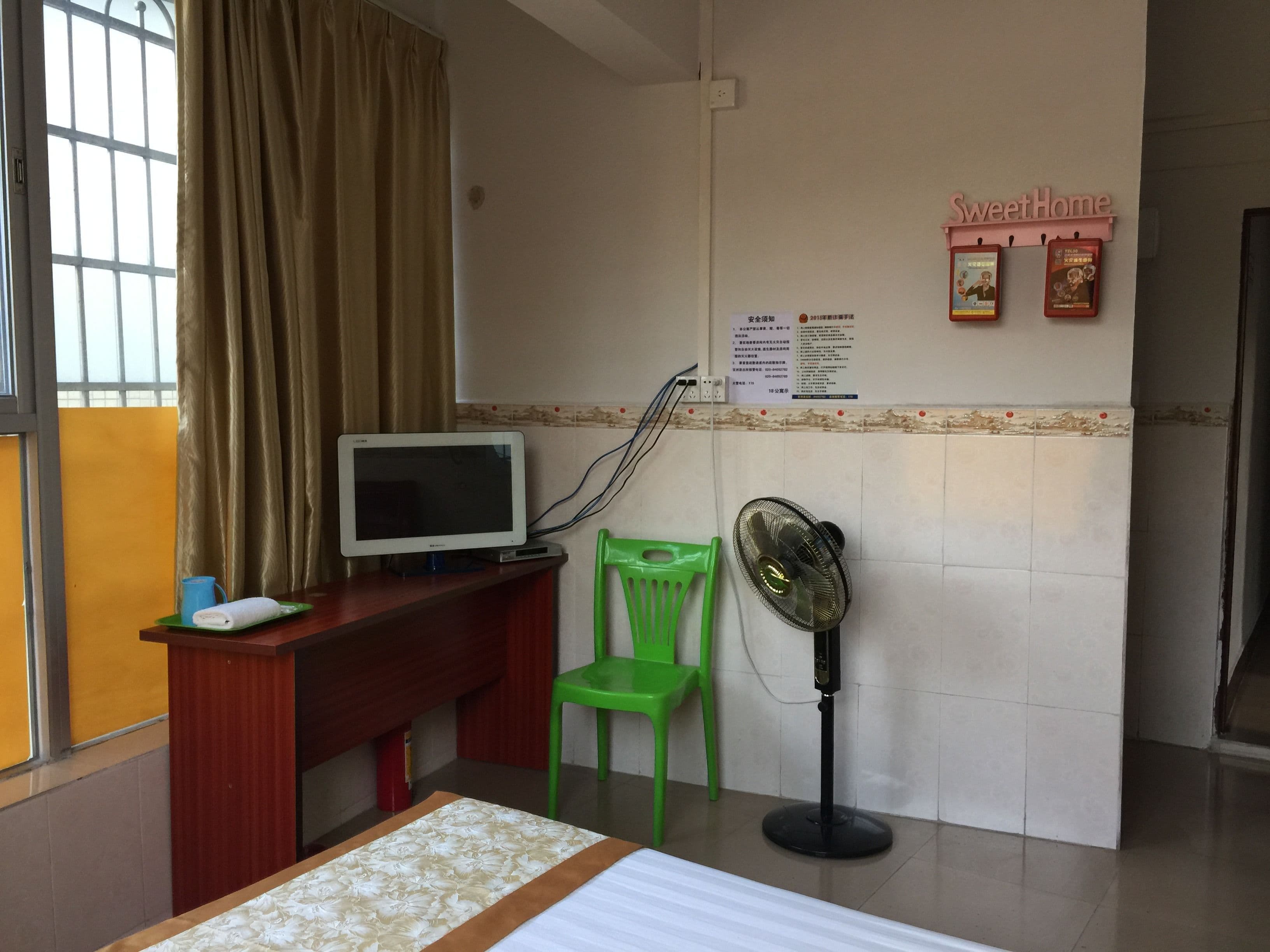 18 Apartment