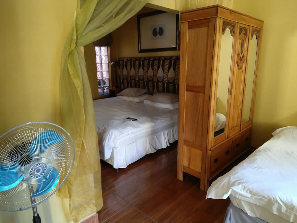 Sleepy Gecko Guest House